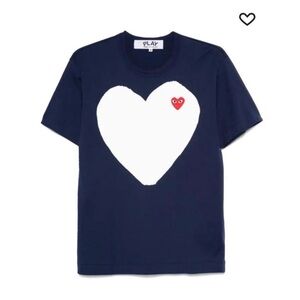 COMME DES GARÇONS
PLAY • T-SHIRTS